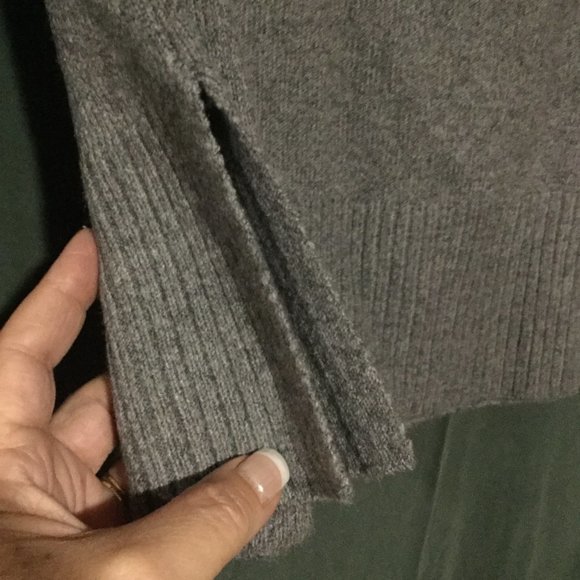 NWT Tahari fair isle very soft sweater - Picture 3 of 9